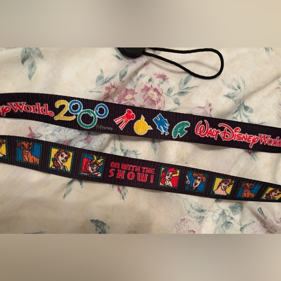 Walt Disney world MGM 2000 lanyard - Picture 6 of 6